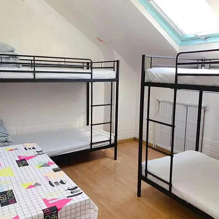Rainbow Villa, One Bed In Shared Room, Please Choose Male Or Female Correctly, Not Mixed, Check In From 16h00 To 23h50 Hostel *